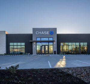 cb cl bank front day